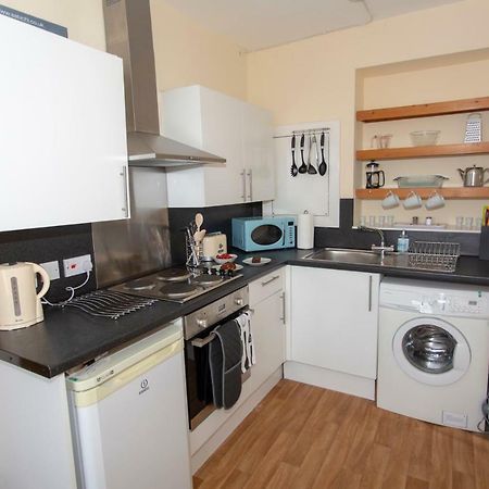 Spacious 2 Bed Apartment In The Heart Of Old Town 爱丁堡 外观 照片